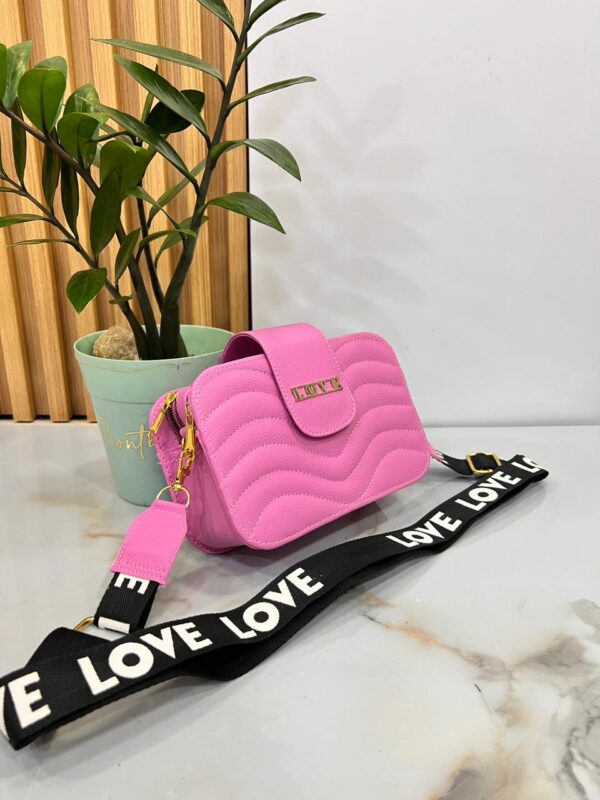 CARRIEL LOVE - Imagen 7